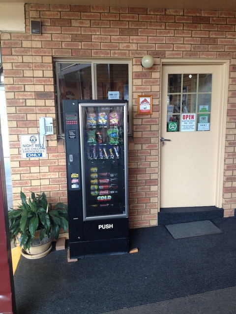 Tallarook Motor Inn - Accommodation Newcastle 4