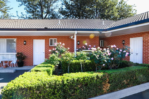 Akuna Motor Inn And Apartments - Accommodation Newcastle 0