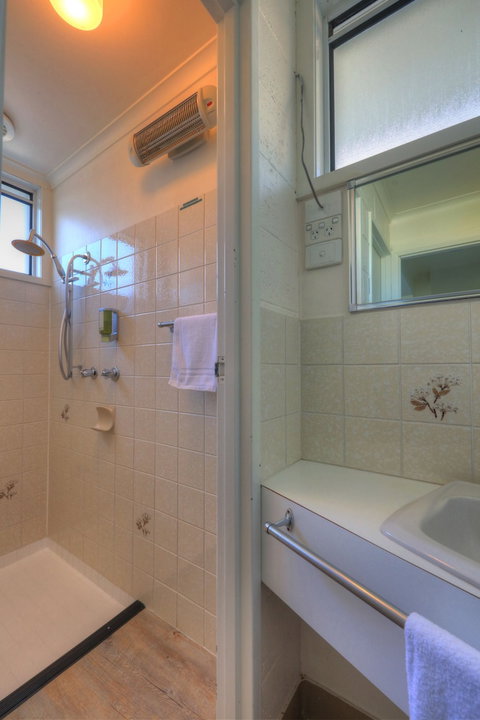 Dannebrog Lodge - Accommodation Newcastle 1