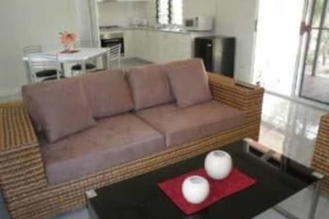 Chalets On Woodlands - Accommodation Newcastle 2