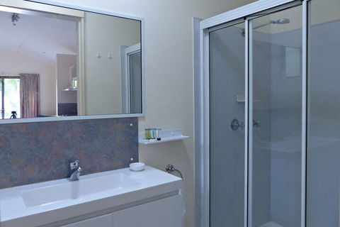 Daintree Valley Haven - Accommodation Newcastle 5