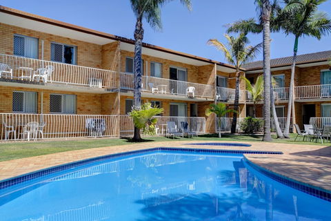 Beachpark Apartments - Accommodation Newcastle 1