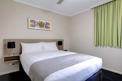 Beachpark Apartments - Accommodation Newcastle 6