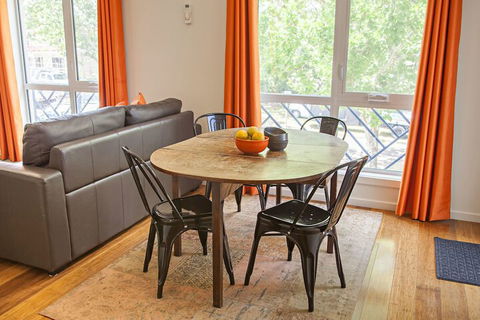 One Of A Kind Apartments - Accommodation Newcastle 4