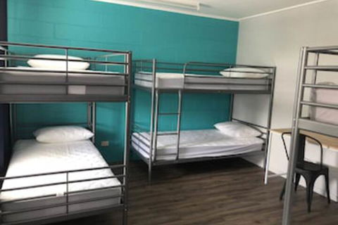 Reef Backpackers - Accommodation Newcastle 0