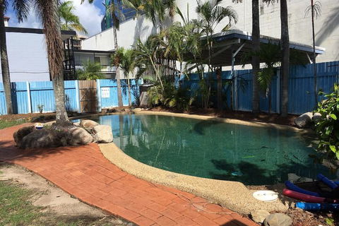 Reef Backpackers - Accommodation Newcastle 3