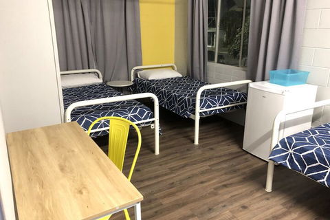 Reef Backpackers - Accommodation Newcastle 7