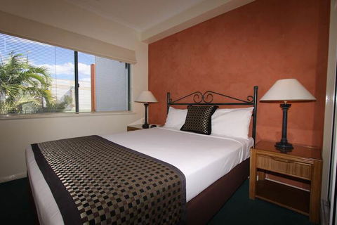 Mid City Luxury Suites - Accommodation Newcastle 7