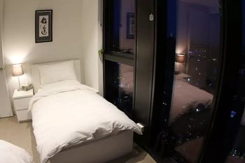 EQ Apartment - Accommodation Newcastle 4
