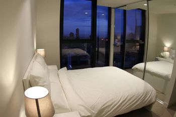 EQ Apartment - Accommodation Newcastle 2