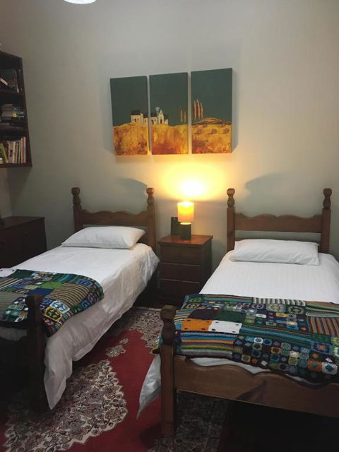 Rowley House - Accommodation Newcastle 3