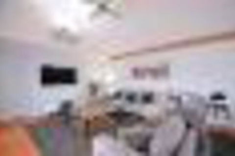 Wifi Walkway To BeachWalk To Town - Accommodation Newcastle 2