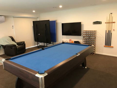 Rosanna Mansion - Accommodation Newcastle 3