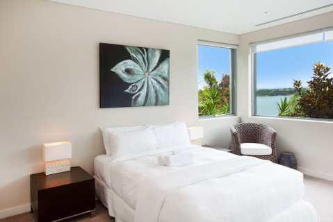 Luxurious Waterfront (ifr698) - Accommodation Newcastle 0