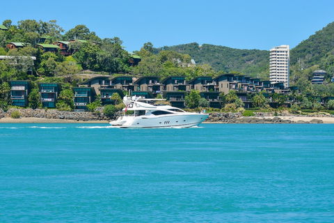 Yacht Club Villa 33-Serenity-Ocean Views With Golf Buggy - Accommodation Newcastle 2