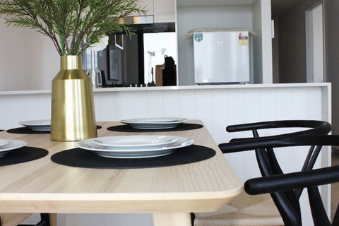 Modern Apartment In Brisbane - Accommodation Newcastle 7