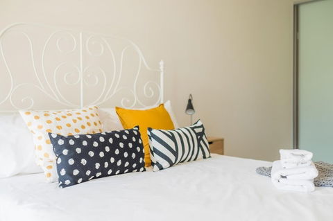 Willis Wolli Crk 73 - Accommodation Newcastle 5