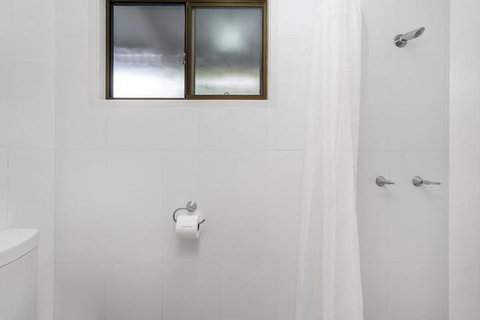 Twin Tallows - Accommodation Newcastle 4