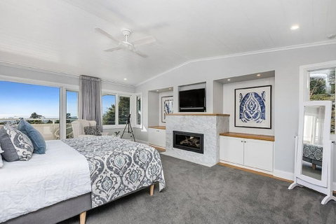 Your Luxury Escape - Trig Point - Accommodation Newcastle 4