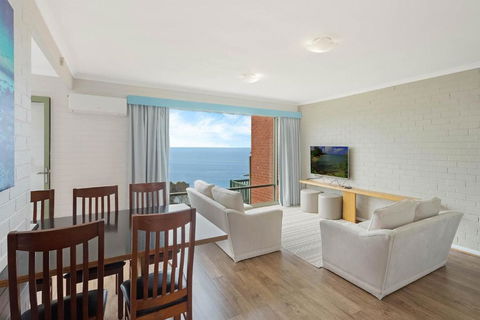Whalevue Unit 2 - Accommodation Newcastle 6