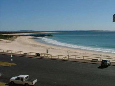 El Sandi Unit 12 14 18 North Street - Accommodation Newcastle 5