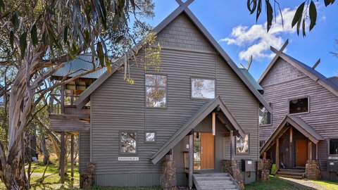 Dandongale - Accommodation Newcastle 0