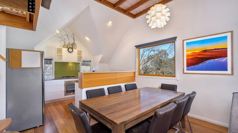 Dandongale - Accommodation Newcastle 2