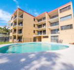 Golden Shores Unit 1 21 Landsborough Parade - Accommodation Newcastle