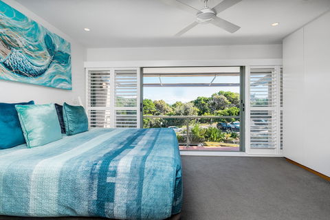 A Perfect Stay - 4 James Cook Apartments - Accommodation Newcastle 6