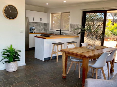 Nepean View - Accommodation Newcastle 4