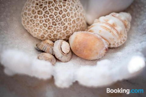 Beauty On Booker Bay - Accommodation Newcastle 2