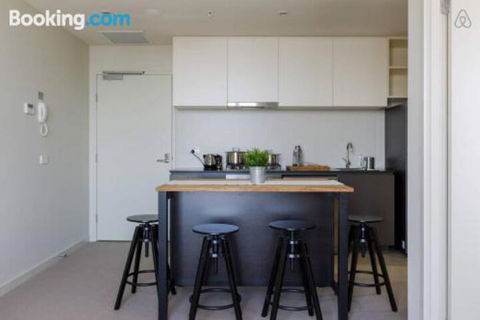 A Cozy CBD Suite With Spectacular City Views - Accommodation Newcastle 5