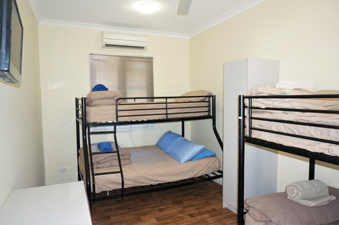 Exmouth Villas Unit 30 Large Undercover Deck For Entertaining - Accommodation Newcastle 1