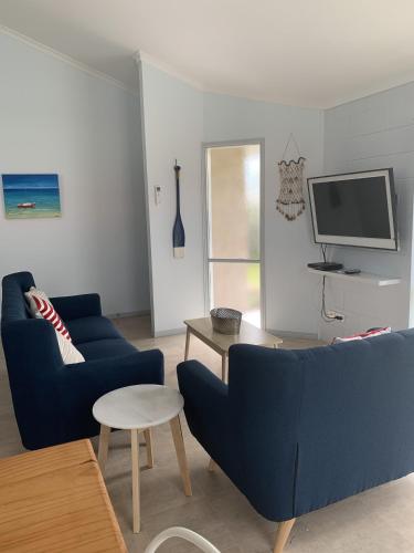 11 Anchovy Street Tin Can Bay Summer Haven Coastal Retreat - Accommodation Newcastle 2