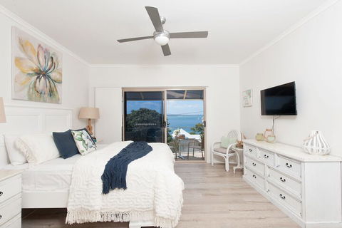 Dutchies Sand & Sea Beach House - Accommodation Newcastle 4