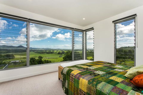 The Springs - Accommodation Newcastle 4