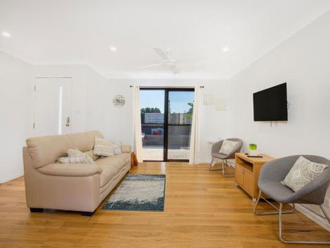 VIlla Zelma Culburra Beach - Accommodation Newcastle 0