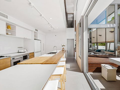 Ultimate Light & Space Noosa Heads - Accommodation Newcastle 6