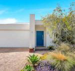 Blue Waves - Accommodation Newcastle