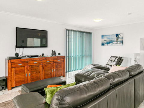 Kahakai - Accommodation Newcastle 4