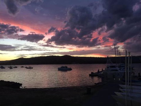 Salty Kisses Holiday House - Accommodation Newcastle 1