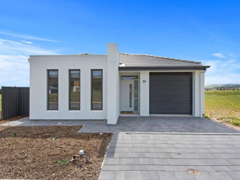 Lot 25 At Links - Accommodation Newcastle 3