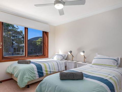 MYSTIC SANDS Gerroa 4pm Check Out Sundays - Accommodation Newcastle 6