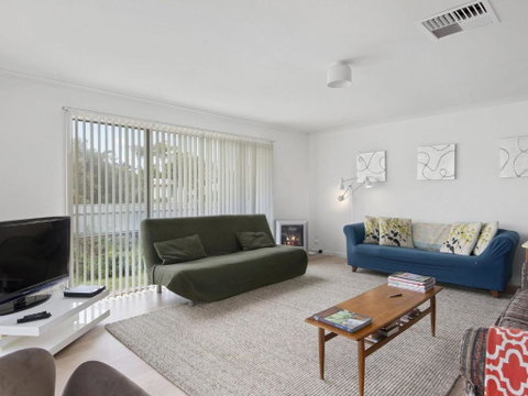 Beach Fun 11 Broadbeach Drive - Accommodation Newcastle 3