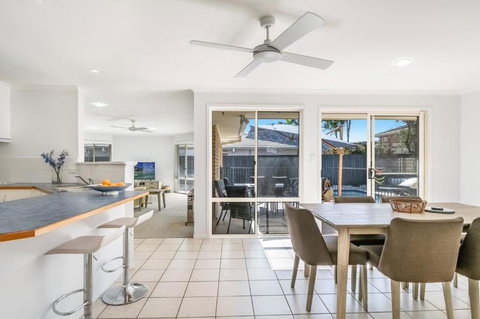 Lazy Days In Lennox - Accommodation Newcastle 4