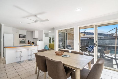 Lazy Days In Lennox - Accommodation Newcastle 5