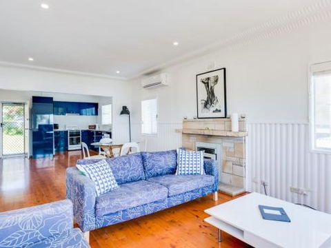 Bimbadgen At Hyams Beach 4pm Check Out Sundays - Accommodation Newcastle 1