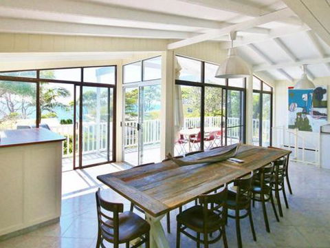 Bimbimbie At Hyams Beach 4pm Check Out Sundays - Accommodation Newcastle 6