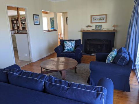 Seagrass Beach House At Hyams 4pm Check Out Sundays - Accommodation Newcastle 6
