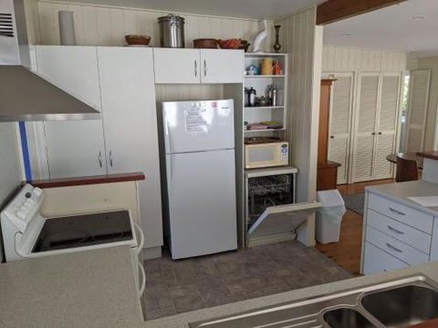 Seagrass Beach House At Hyams 4pm Check Out Sundays - Accommodation Newcastle 1